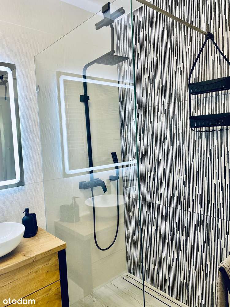 Luksusowy apartament z 2 komórkami i 2 garażami, Ogrody Królowej Bony-16