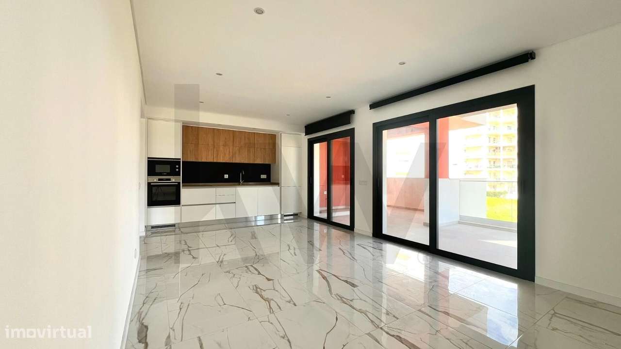 Apartamento T3 com acabamentos de alto padrão em Portimão - Grande imagem: 3/15