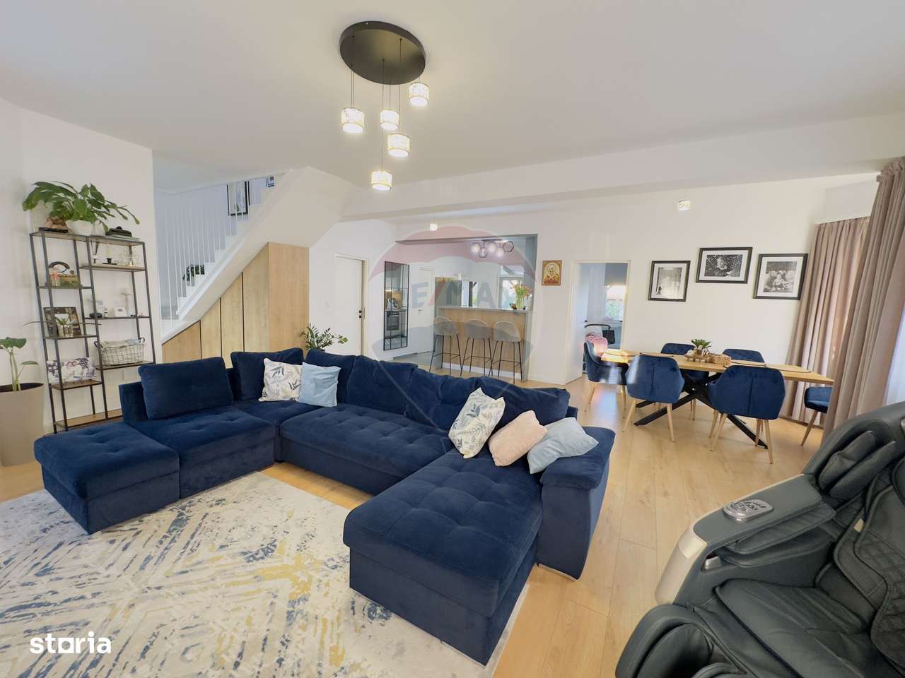 Casă / Vilă 5 camere,piscina Cart.Orizont 2 zona Metropolitana Oradea-3