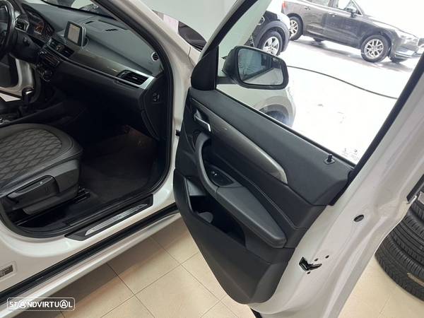 BMW X1 sDrive18d Aut. xLine - 24