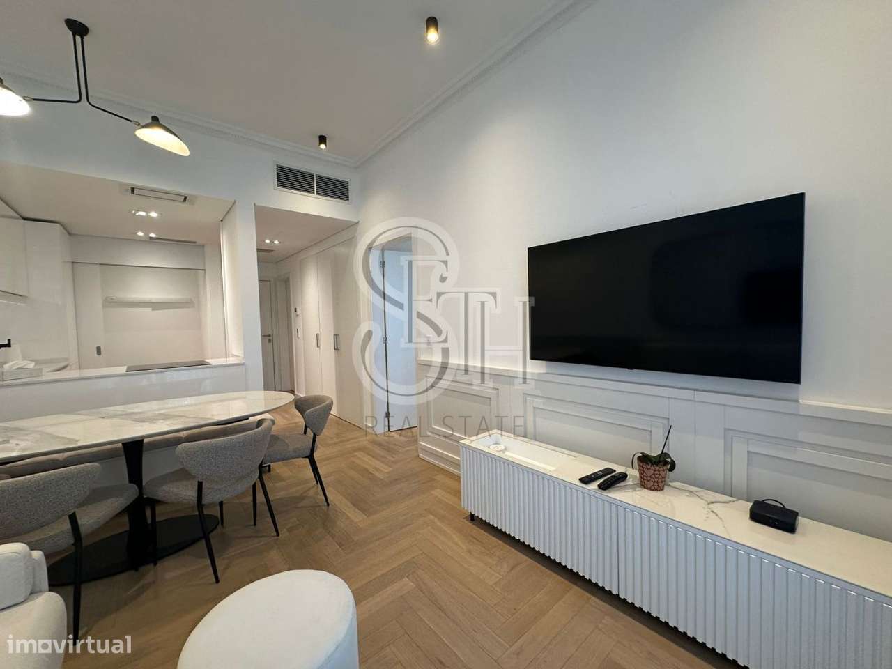 APARTAMENTO T1 RESTAURADORES TOTALMENTE MOBILADO - Grande imagem: 3/16