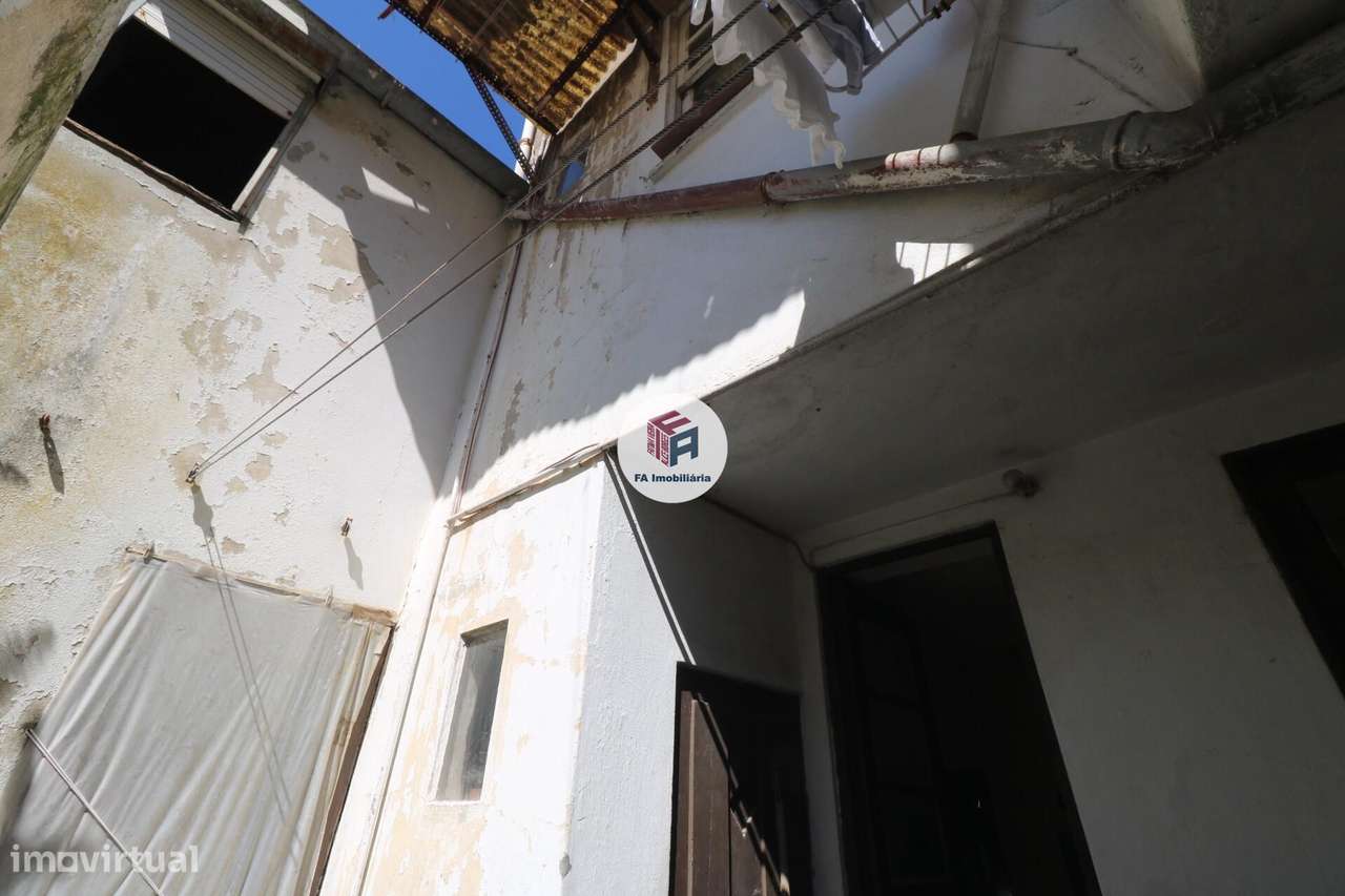 Prédio p/ Reabilitação - Matosinhos-17
