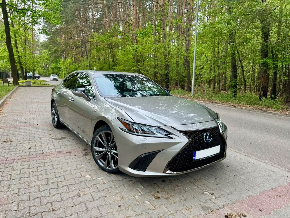 Lexus ES 300h F Sport 2021
