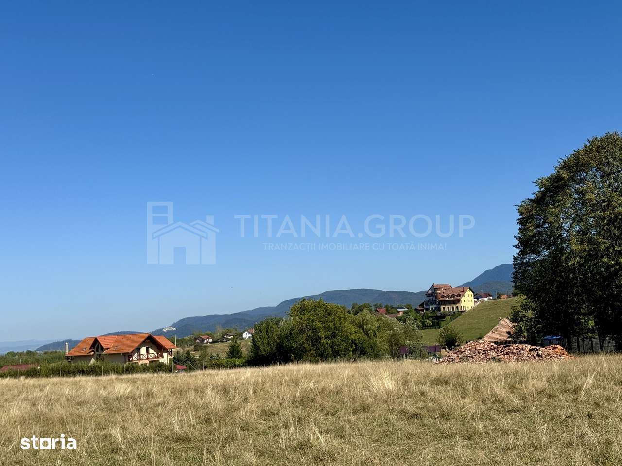 Teren intravilan parcelabil, priveliște spre munți, Sohodol, Bran-9