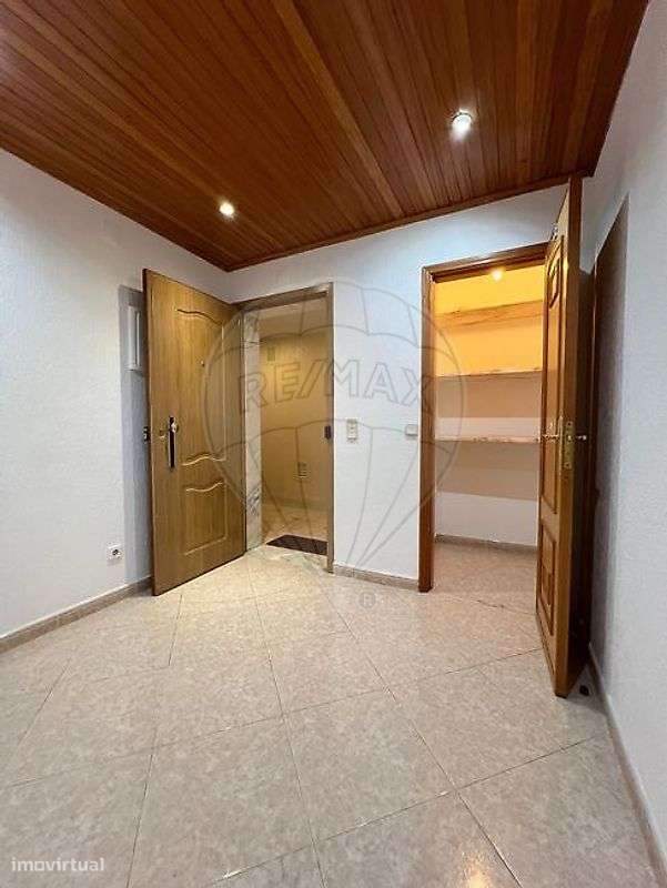 Apartamento T1 para venda - Grande imagem: 4/28
