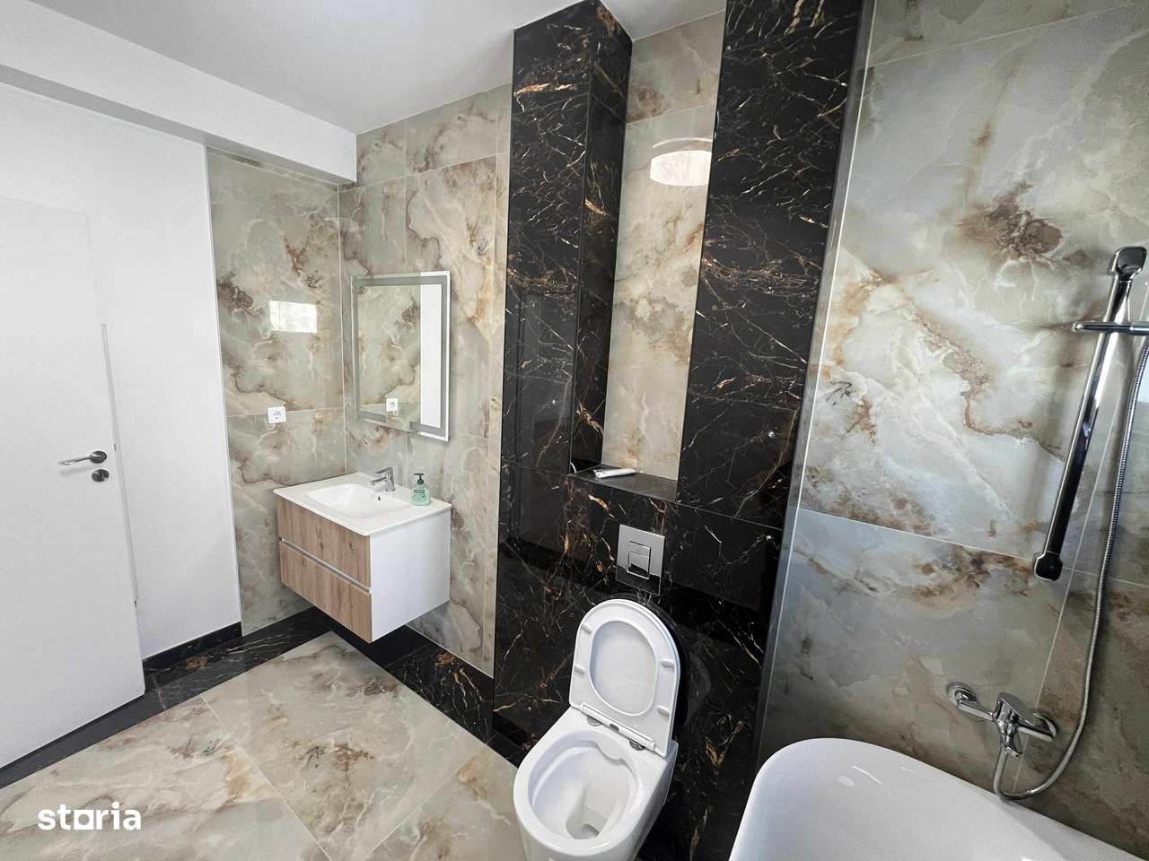 Penthouse , 4 camere, 3 bai , 130 mp - finisat lux-5