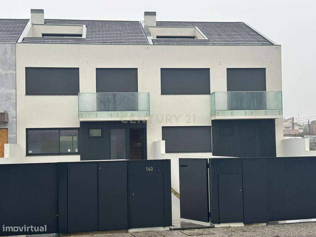 Lote 1 junto à Rua Oriental e A28, para construção de moradia - Grande imagem: 2/19