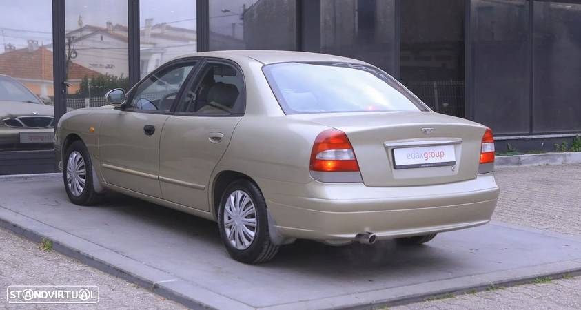 Daewoo Nubira - 4