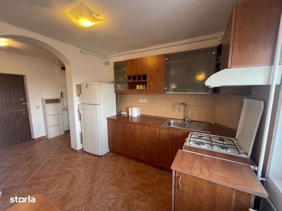 Confort si compartimentare ideala – 3 camere, 86 mp, decomandat, 2 b-6