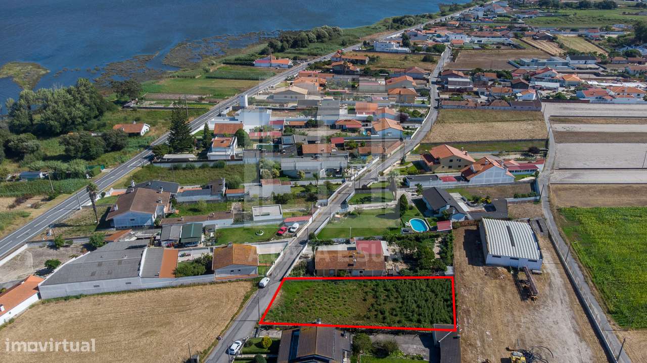 Fantástico terreno urbano murado em Torrão do Lameiro - Grande imagem: 4/13
