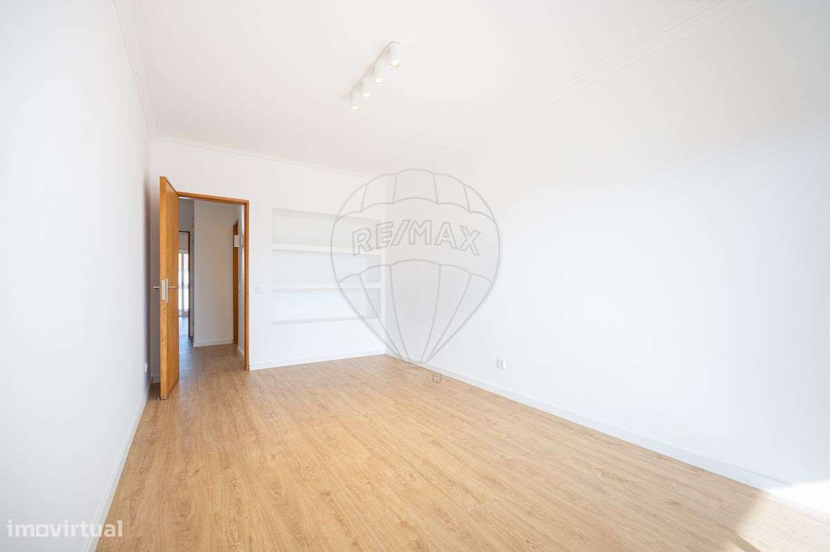 Apartamento T2 para arrendamento - Grande imagem: 4/36