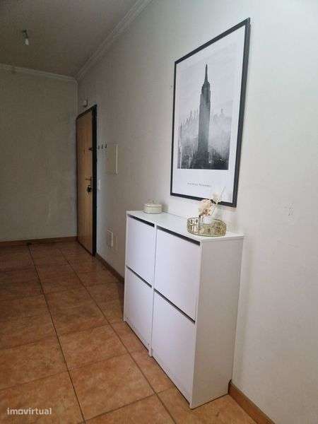 Apartamento T1 com garagem - Grande imagem: 5/12