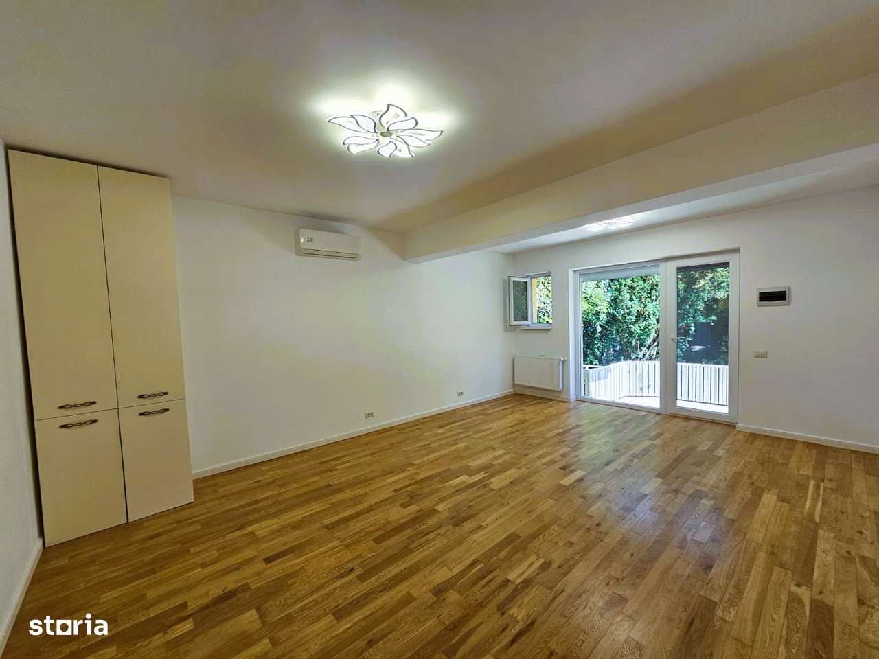 O oaza de liniste si natura in centrul Bucurestiului - Imagine principală: 4/16