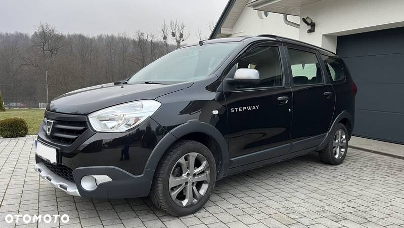 Dacia Lodgy dCi 110 Stepway - 1