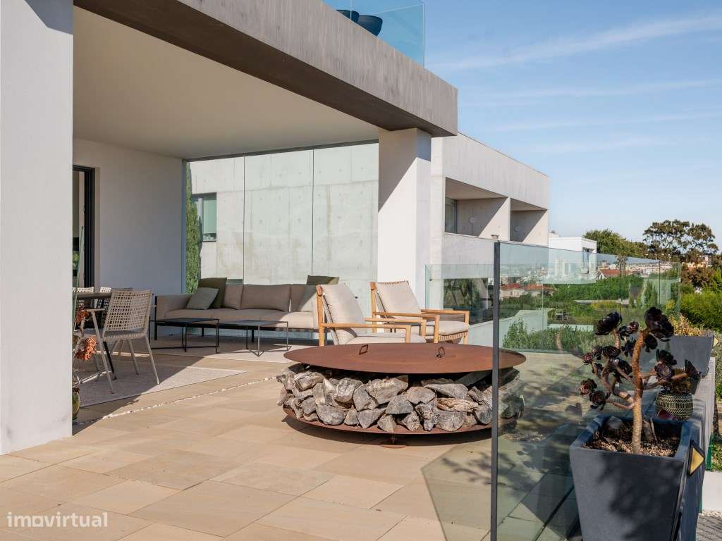 Moradia T8 c/Piscina | Queijas-5