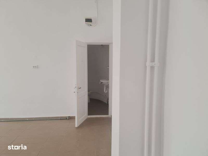 Ofer spre inchiriere spatiu comercial 40 m2 explanada Pascani - Imagine principală: 5/8