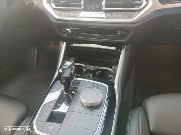 BMW 330 e Line Sport Auto - 11