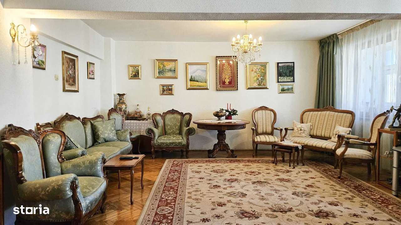 Apartament cu 4 camere 103mp utili plus 2 balcoane 12 mp, - Bd. Decebal