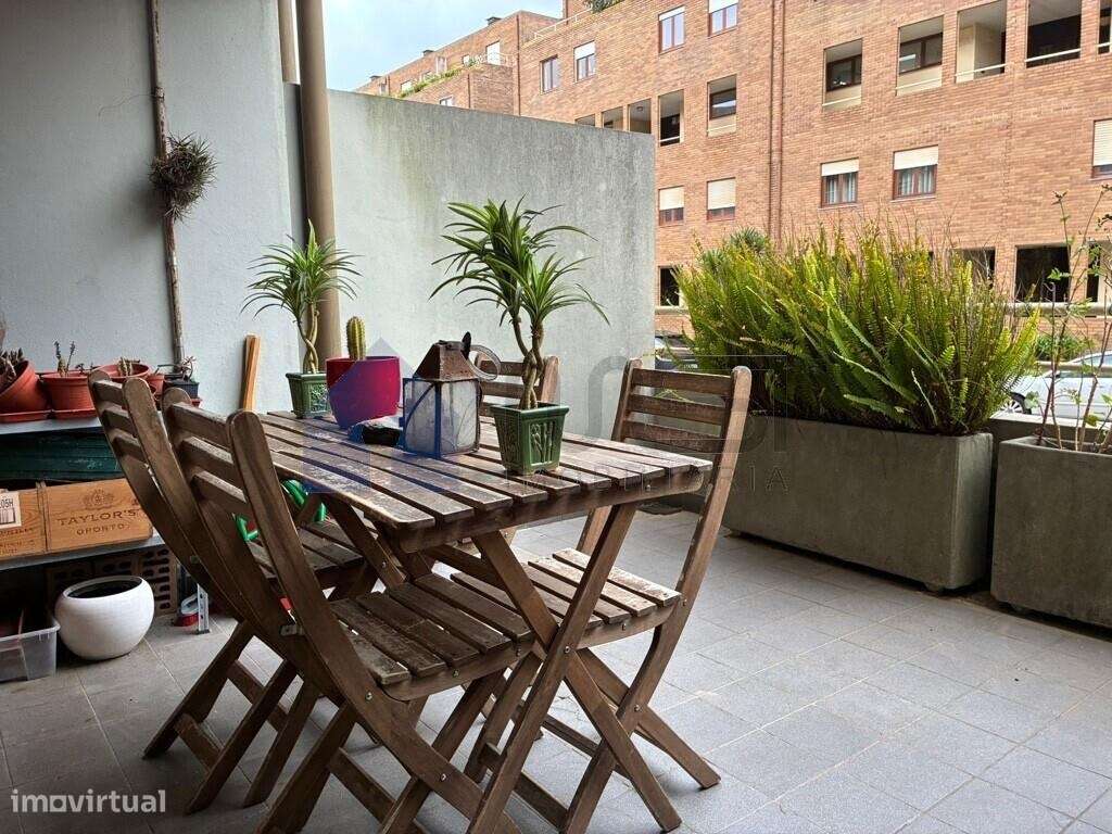 T3 Duplex Luminoso a 5 minutos da Praia – Leça da Palmeira-5