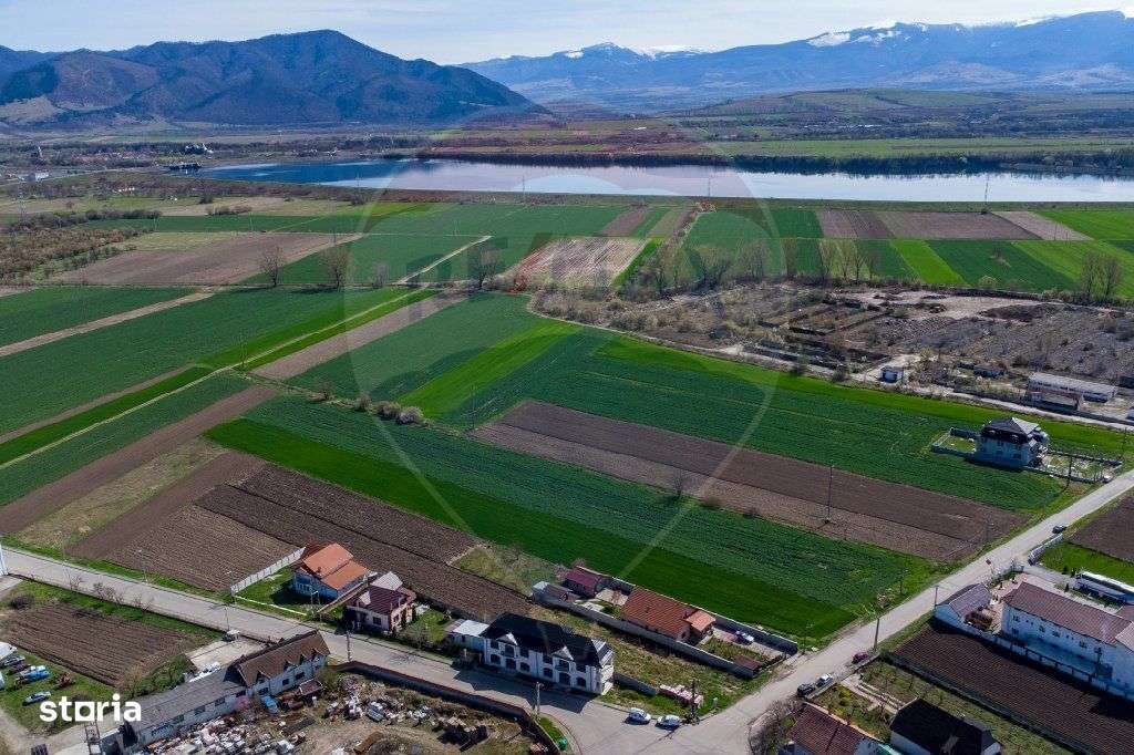 Teren Hateg / Strada Raul Mare ,jud Hunedoara - Imagine principală: 4/7