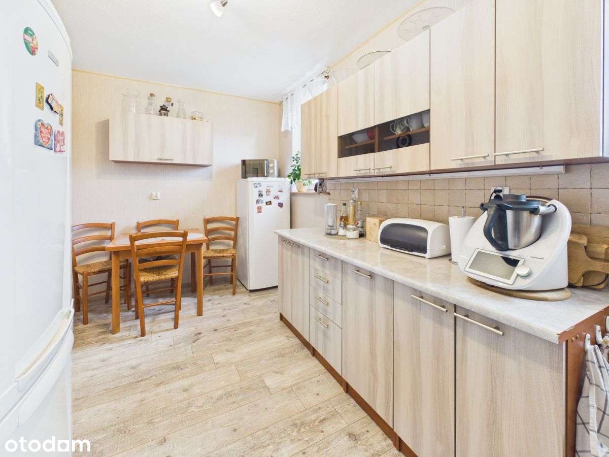 4 pokoje / duża kuchnia / balkon / Garaż-4