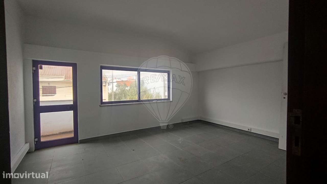 Escritório  para arrendamento - Grande imagem: 5/8