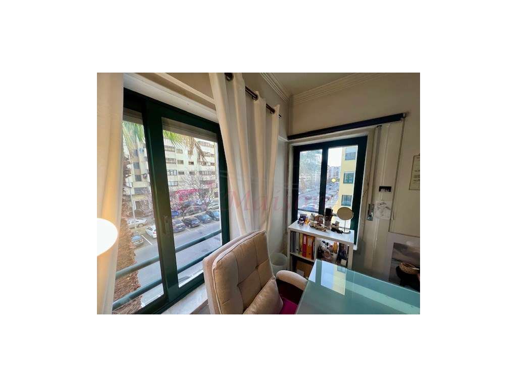 Apartamento T4 no Infantado-29