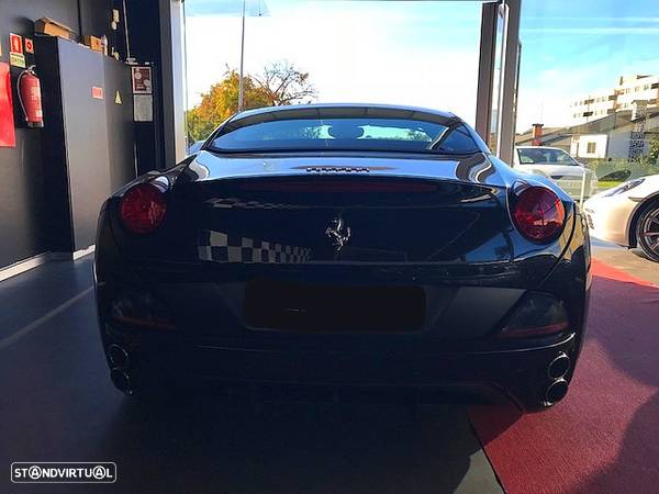 Ferrari California - 13