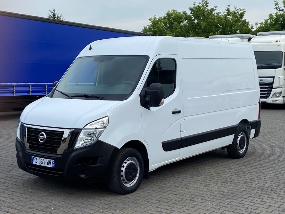 Nissan NV400 2021