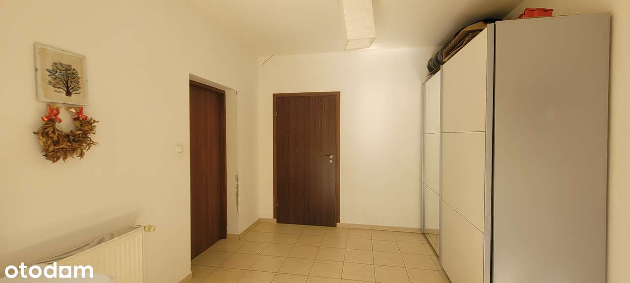 budynek pod   wszechstronną  działalność gospodarczą-12