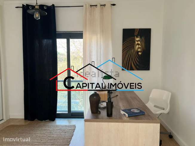 Moradia V4 c/quintal. (AP)-5