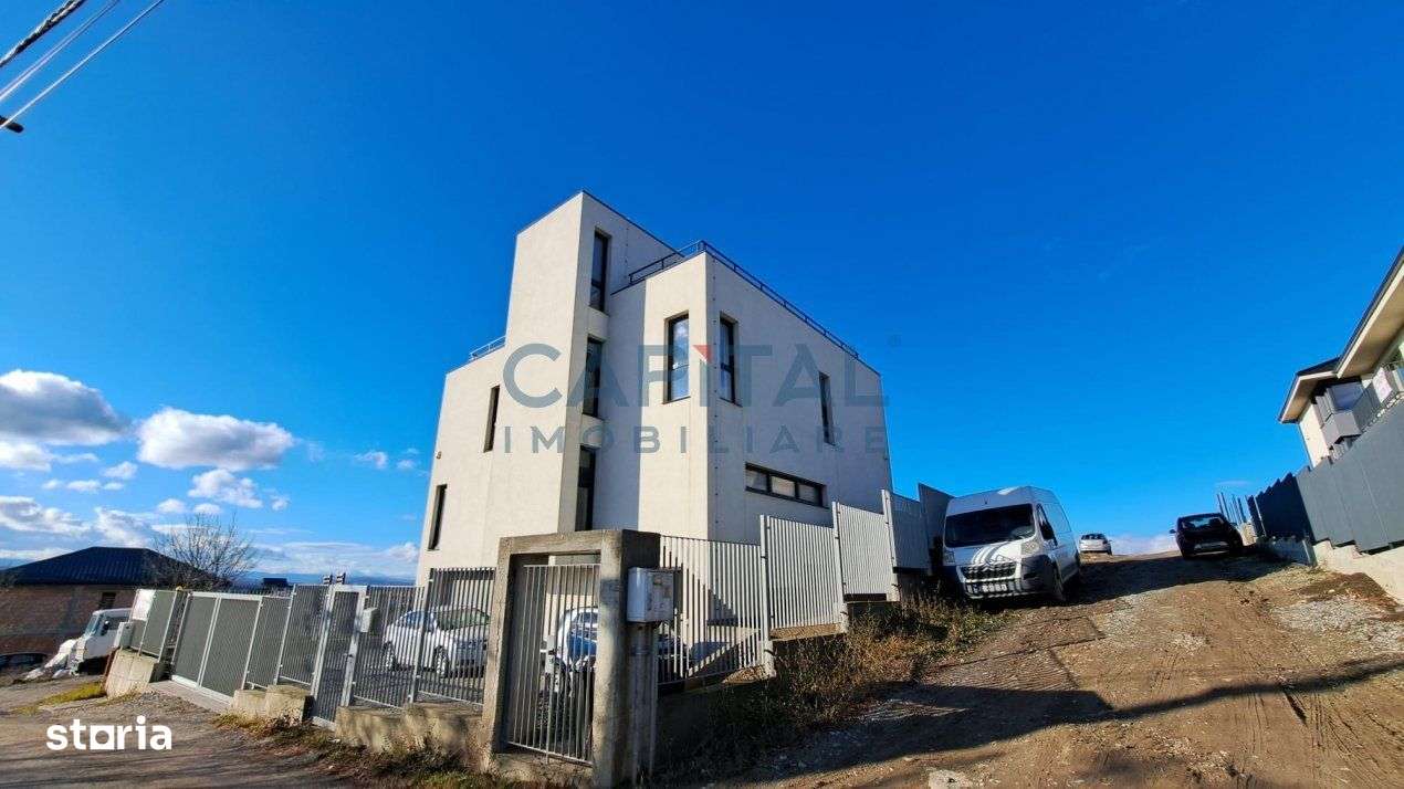 Casa remarcabila, 297 mpu, terasa pe acoperis, garaj, panorama - Imagine principală: 2/19