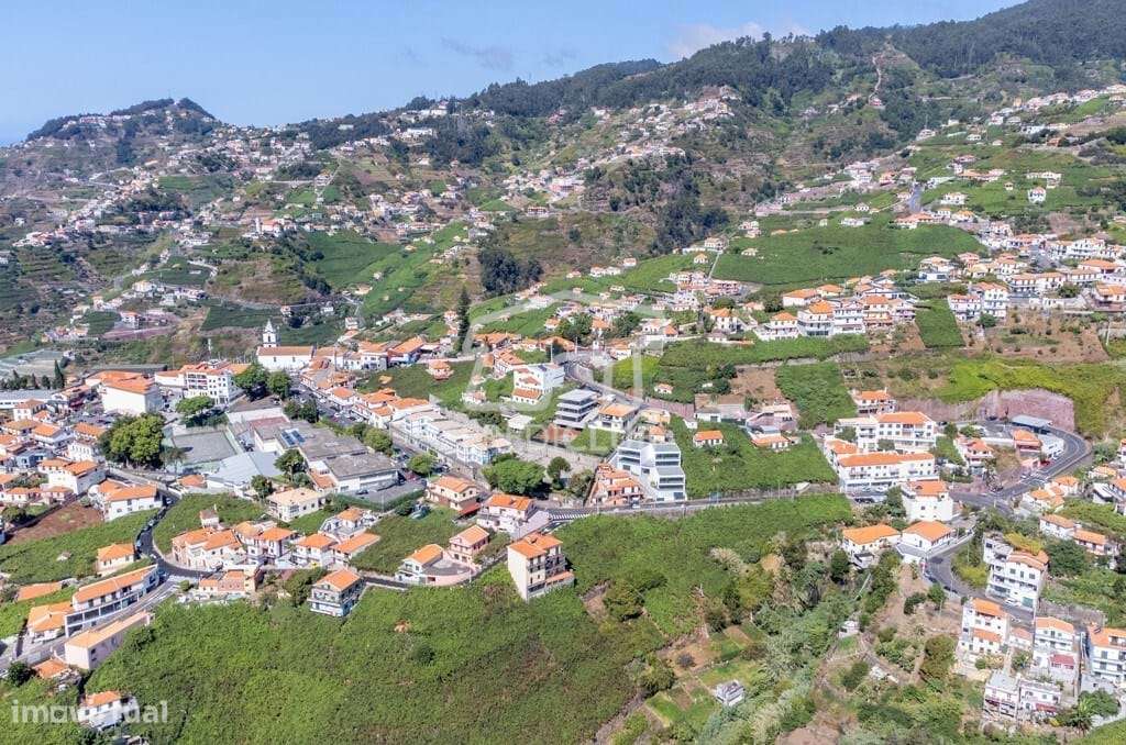 Loja, Câmara de Lobos, Estreito Câmara de Lobos - Grande imagem: 5/20