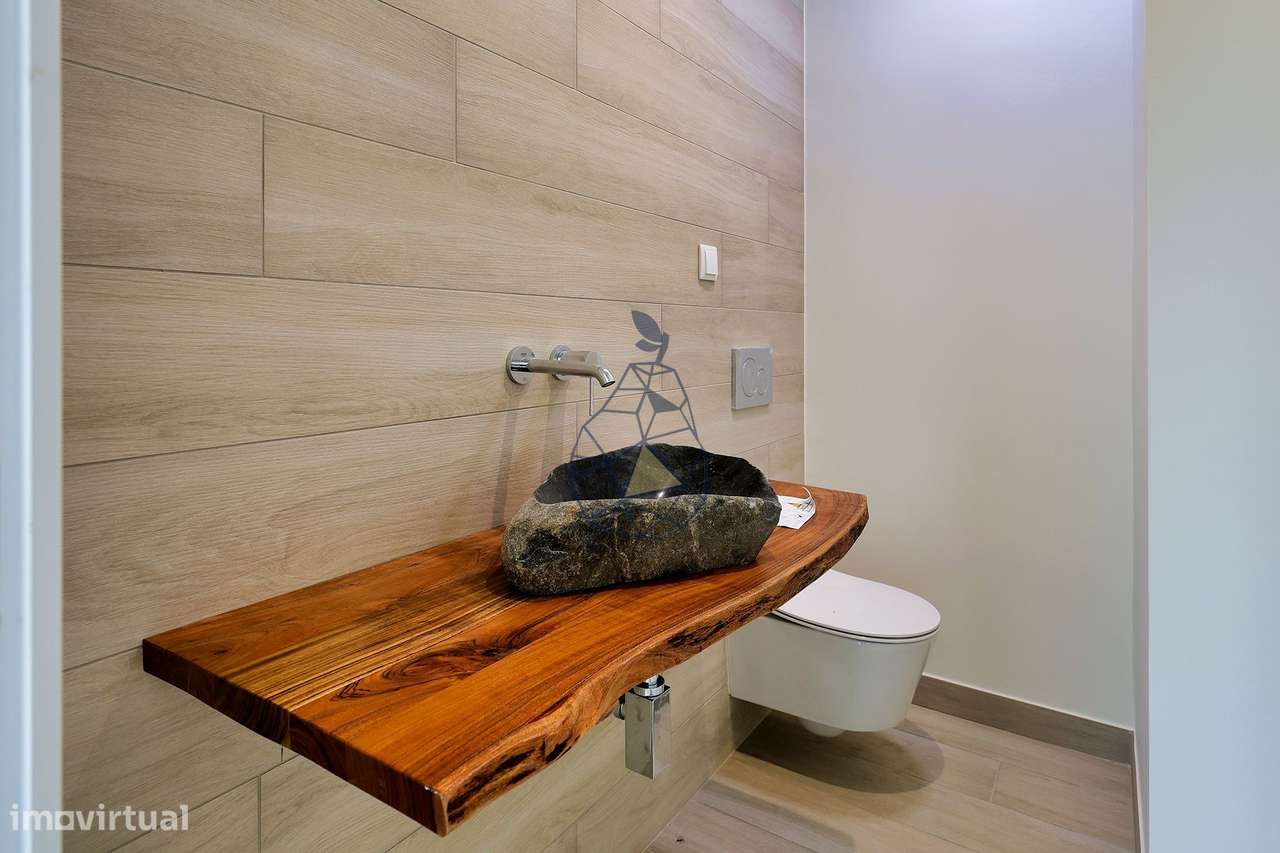 Moradia Nova com Piscina na Urbanização Monte Canelas - Portimão-27