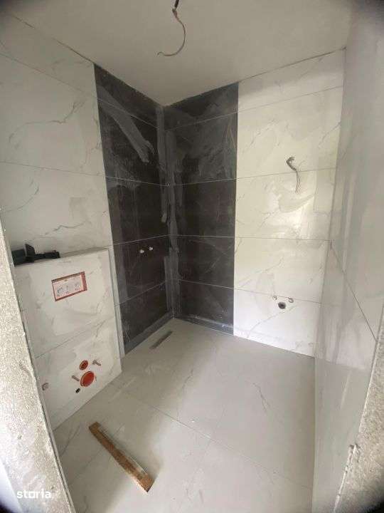3 camere + terasa 100mp, apartament partial finisat - Imagine principală: 4/8