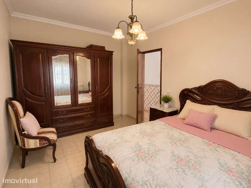 Moradia T4 com Jardim em Campo - Caldas da Rainha | Espaço, Charme ...-8