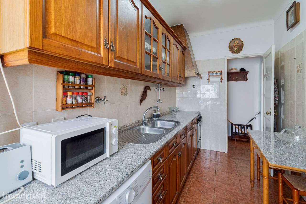 LARANJEIRO - T2 com extensa varanda num 1º andar! - Grande imagem: 5/22