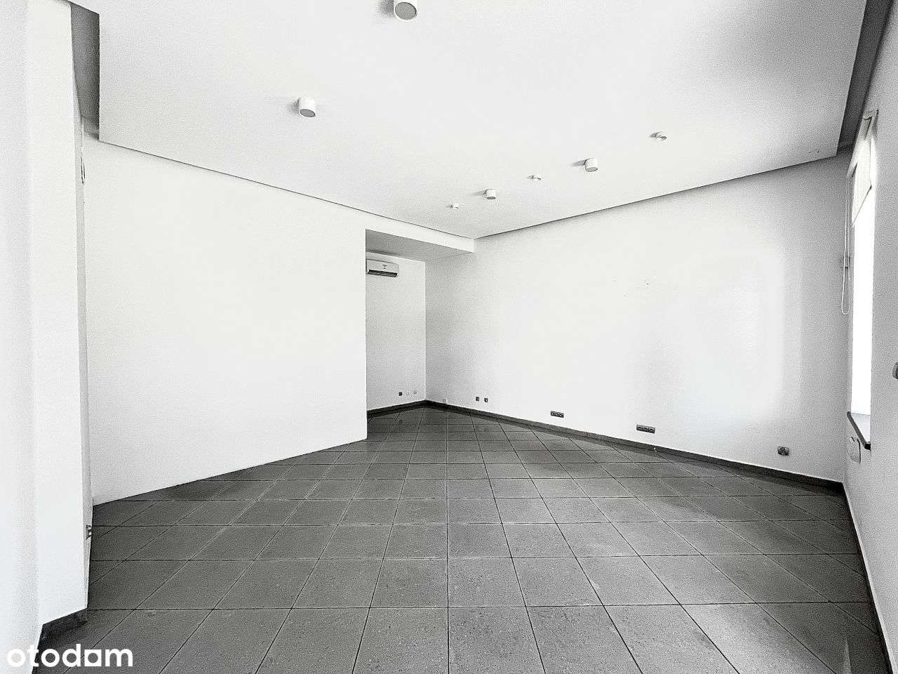 Lokal na wynajem ul. Klasztorna Rynek Dzierżoniów Klimatyzacja Witryna - Pełny obrazek: 4/4