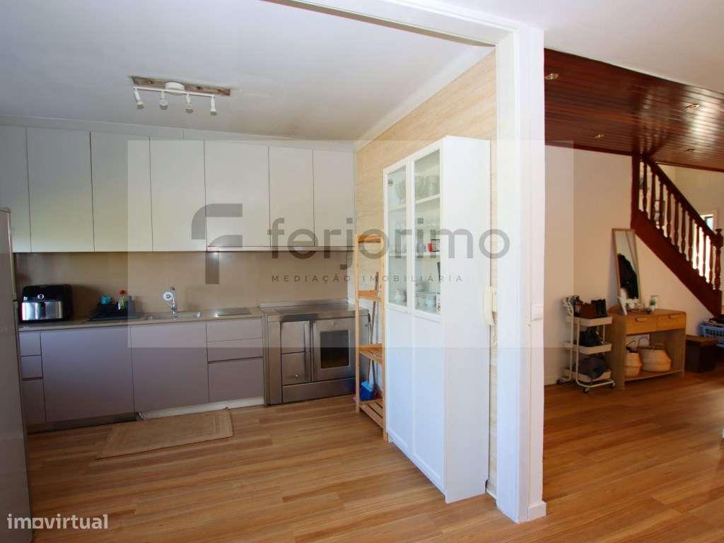 Moradia Geminada T3 com Vista Deslumbrante sobre Guimarães-45