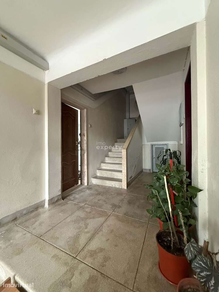 Apartamento T2 em Benfica, Lisboa - Grande imagem: 2/11