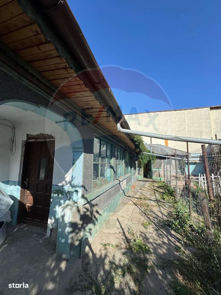 De vânzare casă – Cartier 23 August, la 5 minute de Metrou Republica - Imagine principală: 4/12