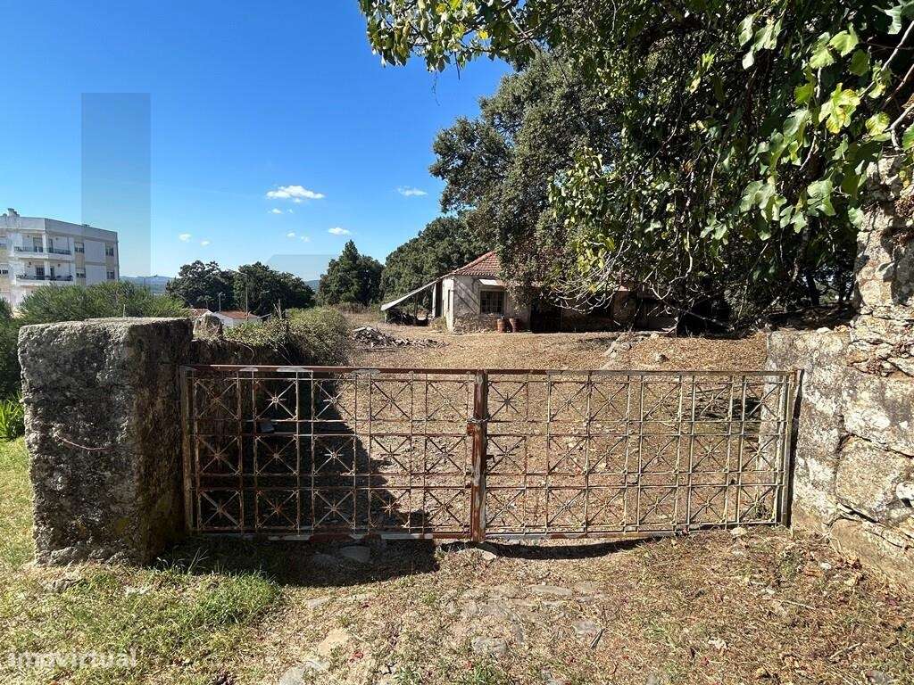 4,3 ha Com Ruínas e Potencial Construtivo Sem Precedentes. O Ativo Imo - Grande imagem: 2/29