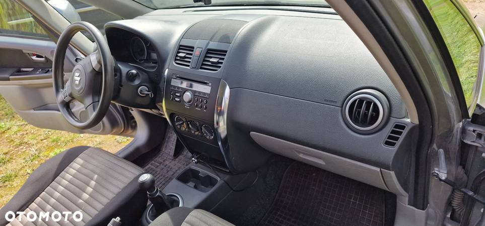 Suzuki SX4 1.6 Premium 4WD - 5