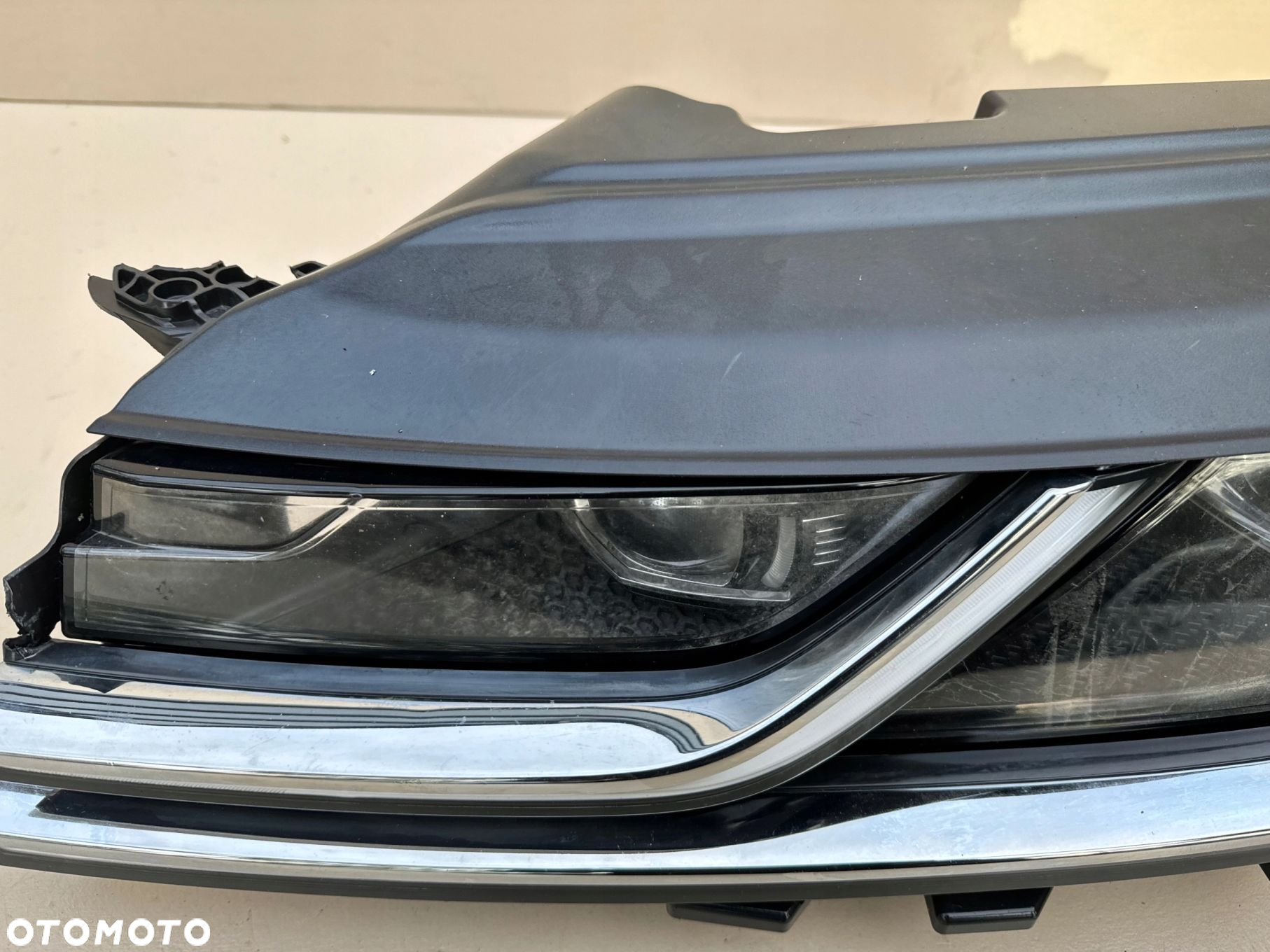 VW ARTEON 17R- LAMPA LEWA PRZEDNIA LEWY PRZÓD 3G8941081 - 3