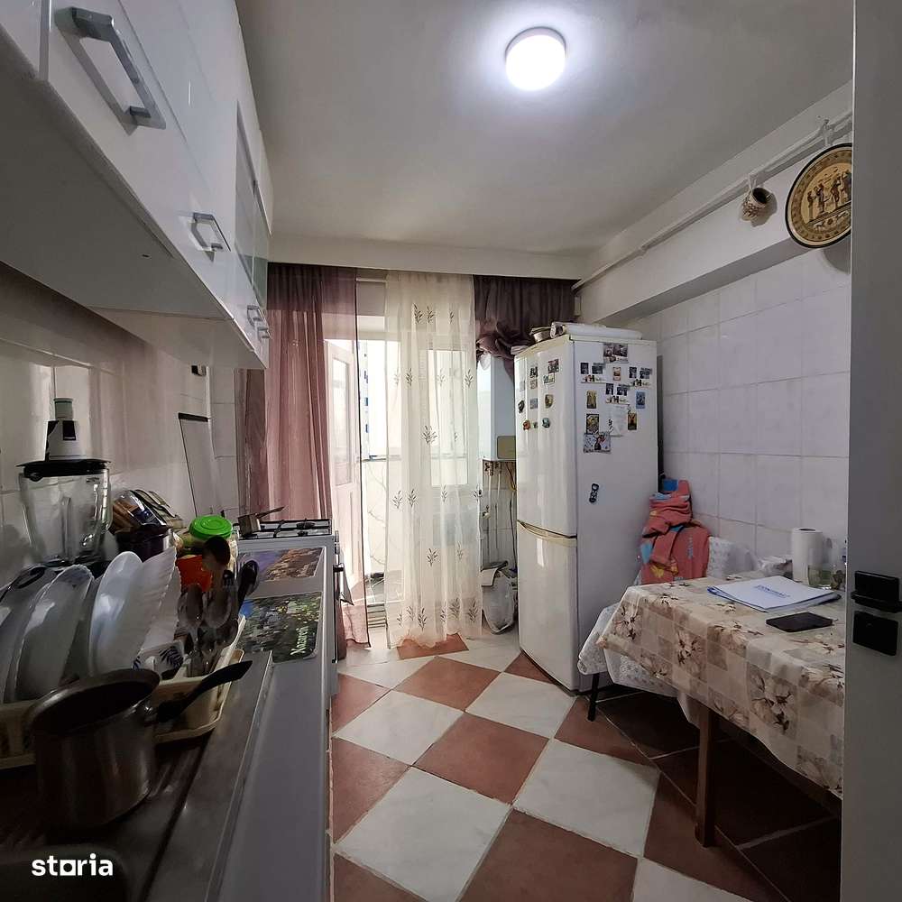 Apartament cu 4 camere , etaj 2-5