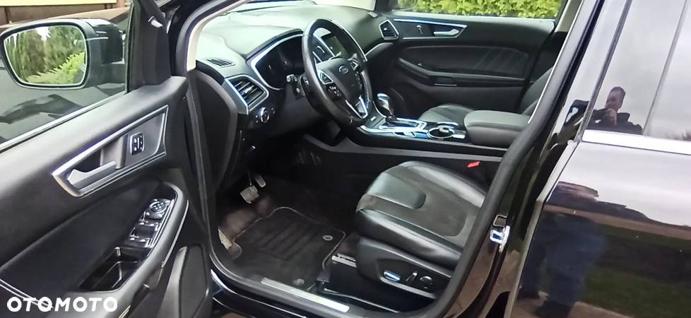 Ford EDGE 2.0 TDCi Twin-Turbo 4WD Titanium - 36