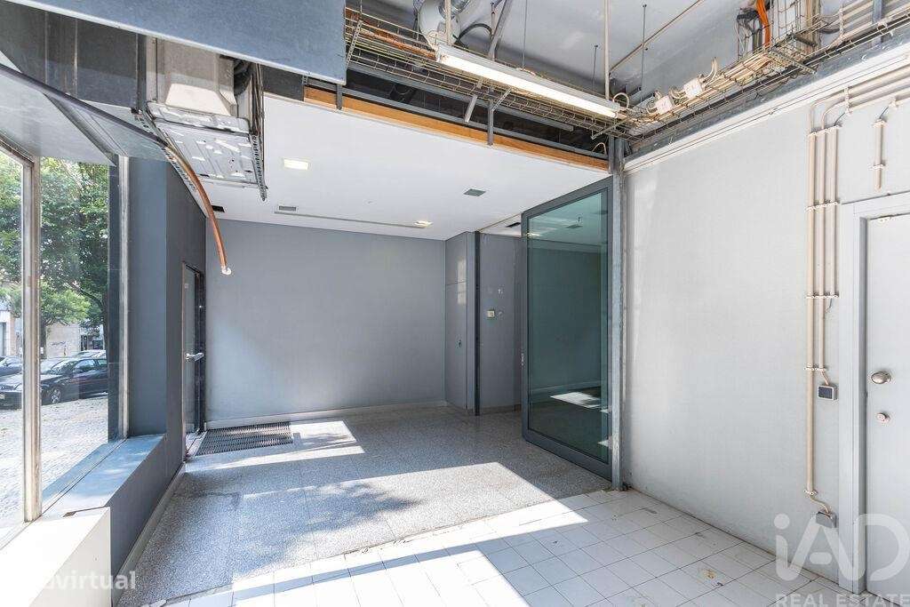 Loja / Estabelecimento Comercial em Cedofeita, Santo Ildefonso, Sé, Mi - Grande imagem: 4/22