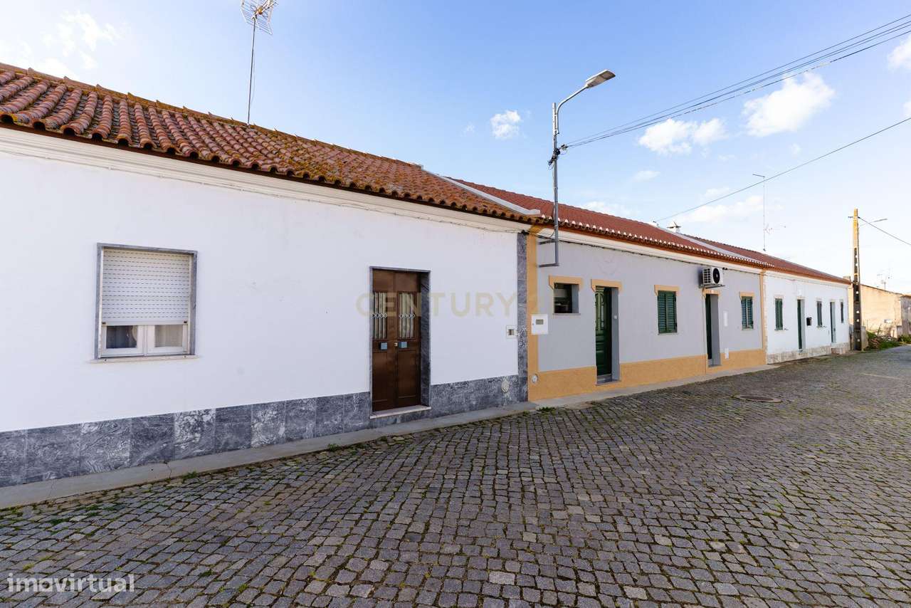 Moradia terrea em banda a 20km de Évora e a 15Km praias fluviais do Al - Grande imagem: 3/35