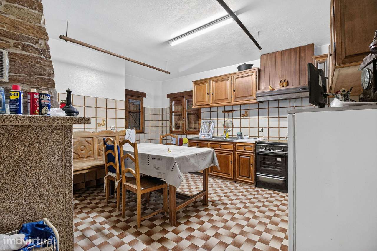 Casa BI- Familiar em Quintanilha, Bragança-18