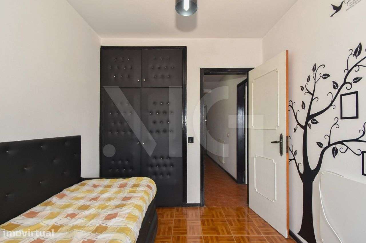 Apartamento T2 em Campanhã Totalmente Mobilado e Equipado-26